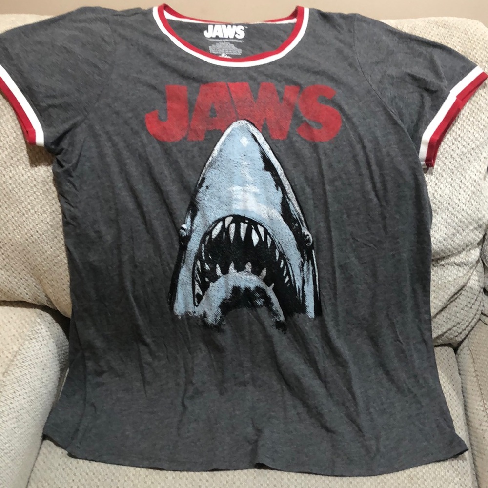 Torrid Size 1 Jaws Tee